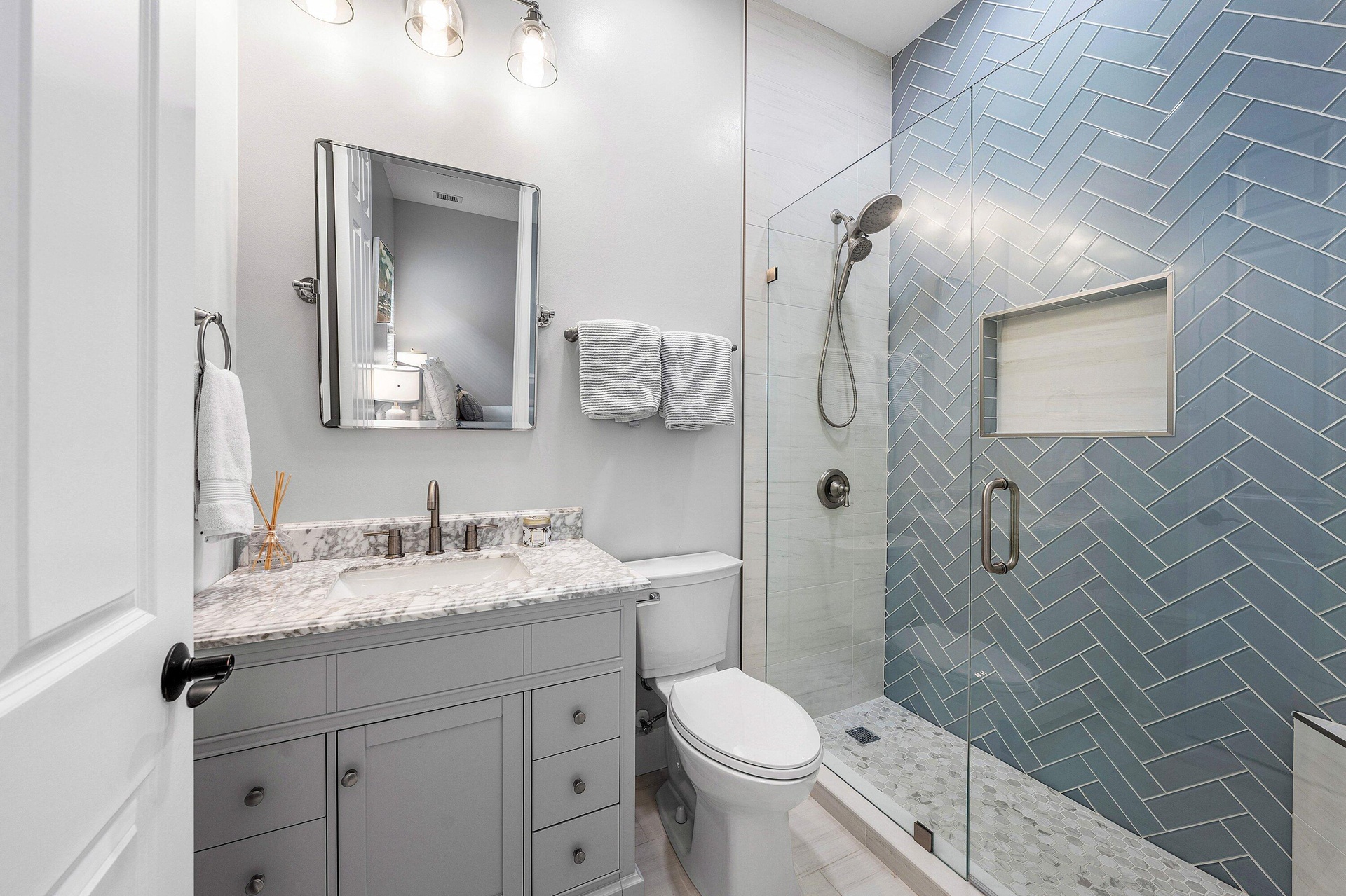 Bathroom 2- downstairs