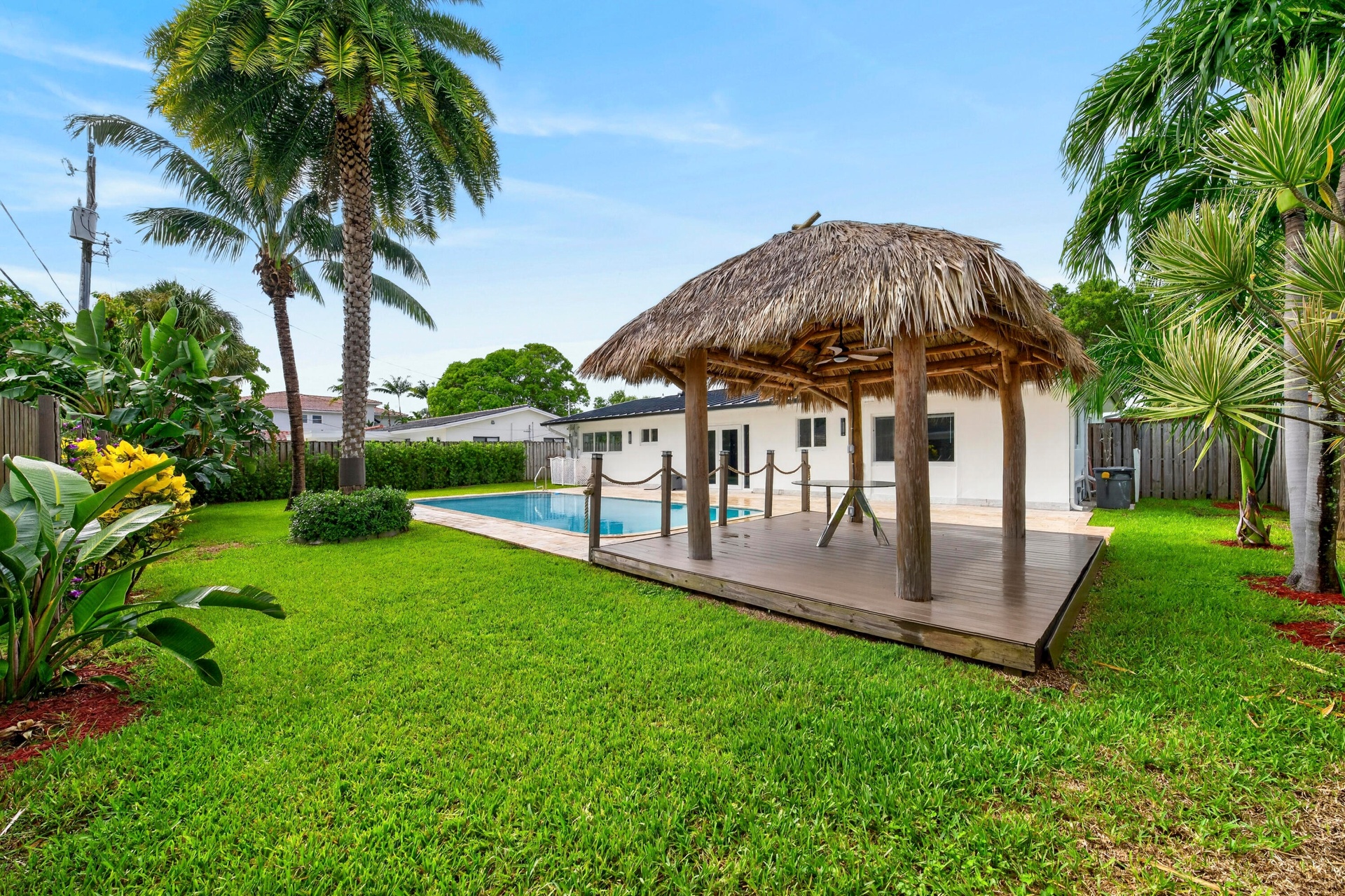 Pool/Backyard