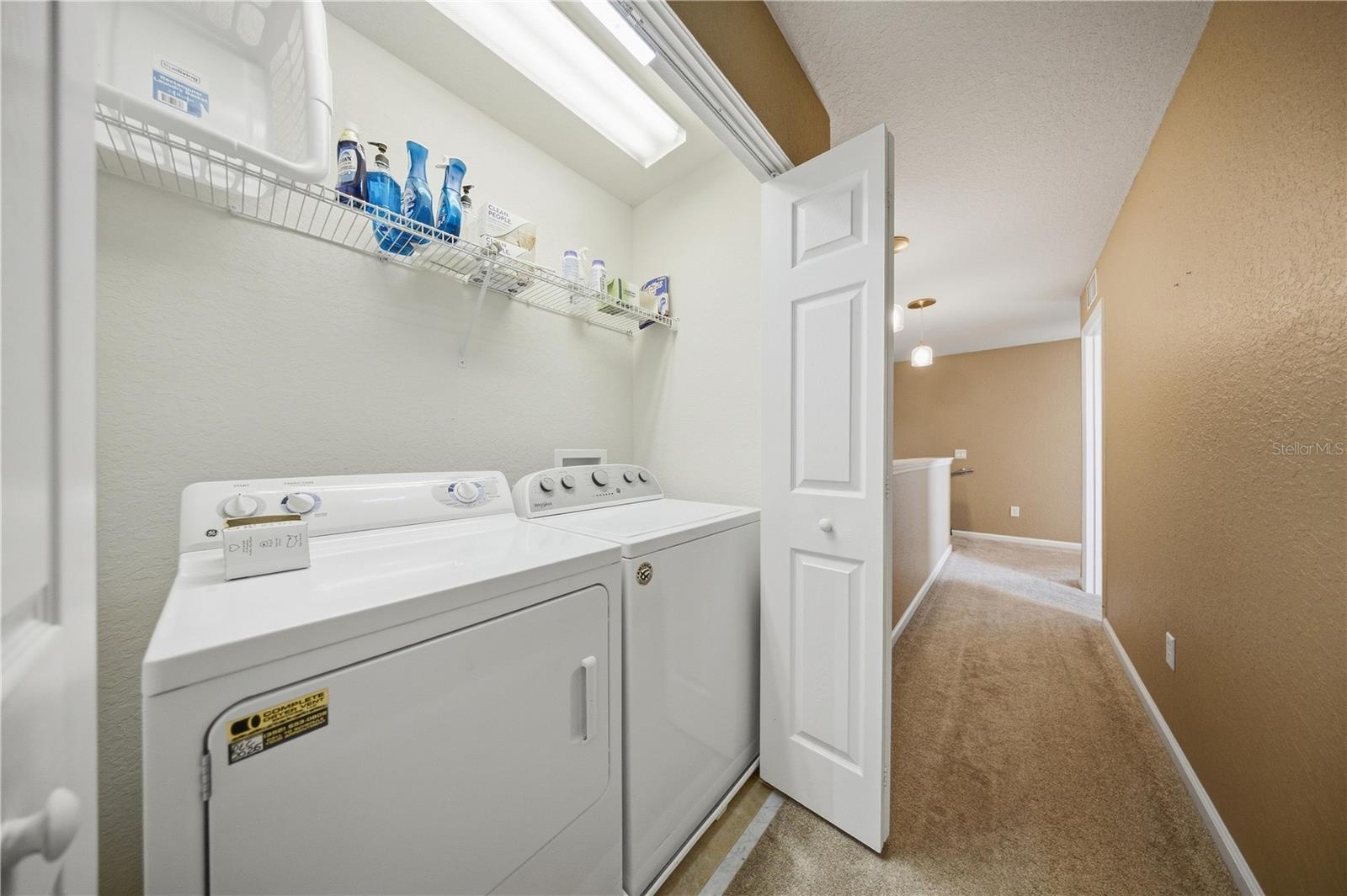 washer and dryer convey