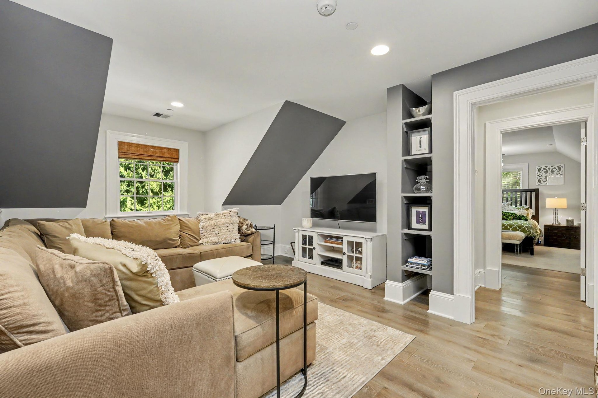 Second Level Den