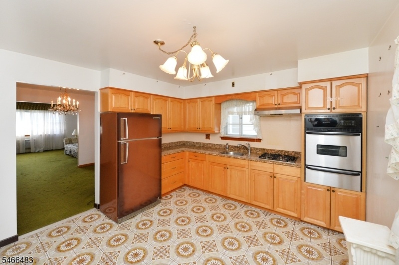1st Floor Eat In Kitchen