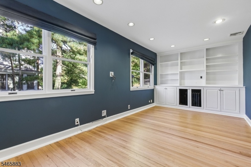 Sunroom or lovely office