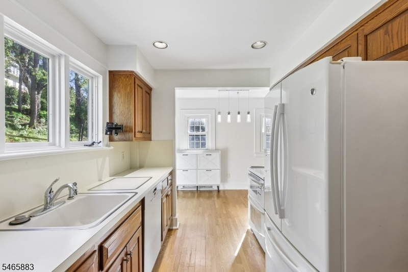 Eat in Kitchen