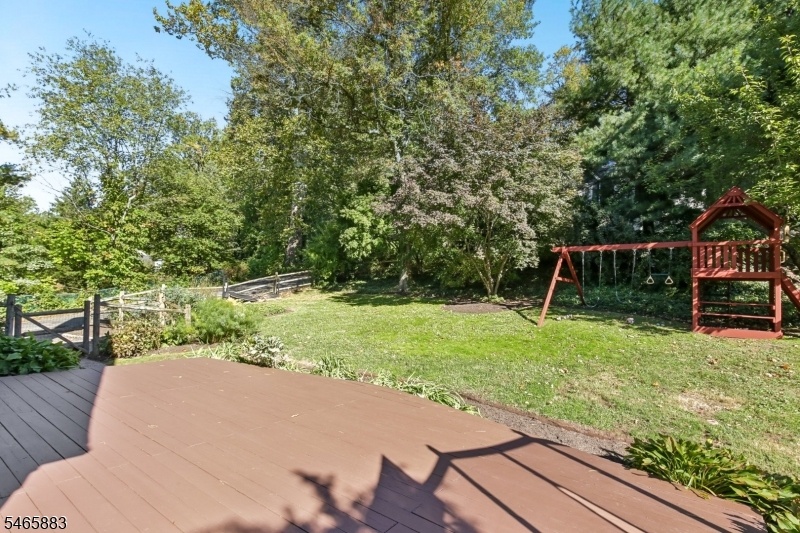 Backyard to sidestreet