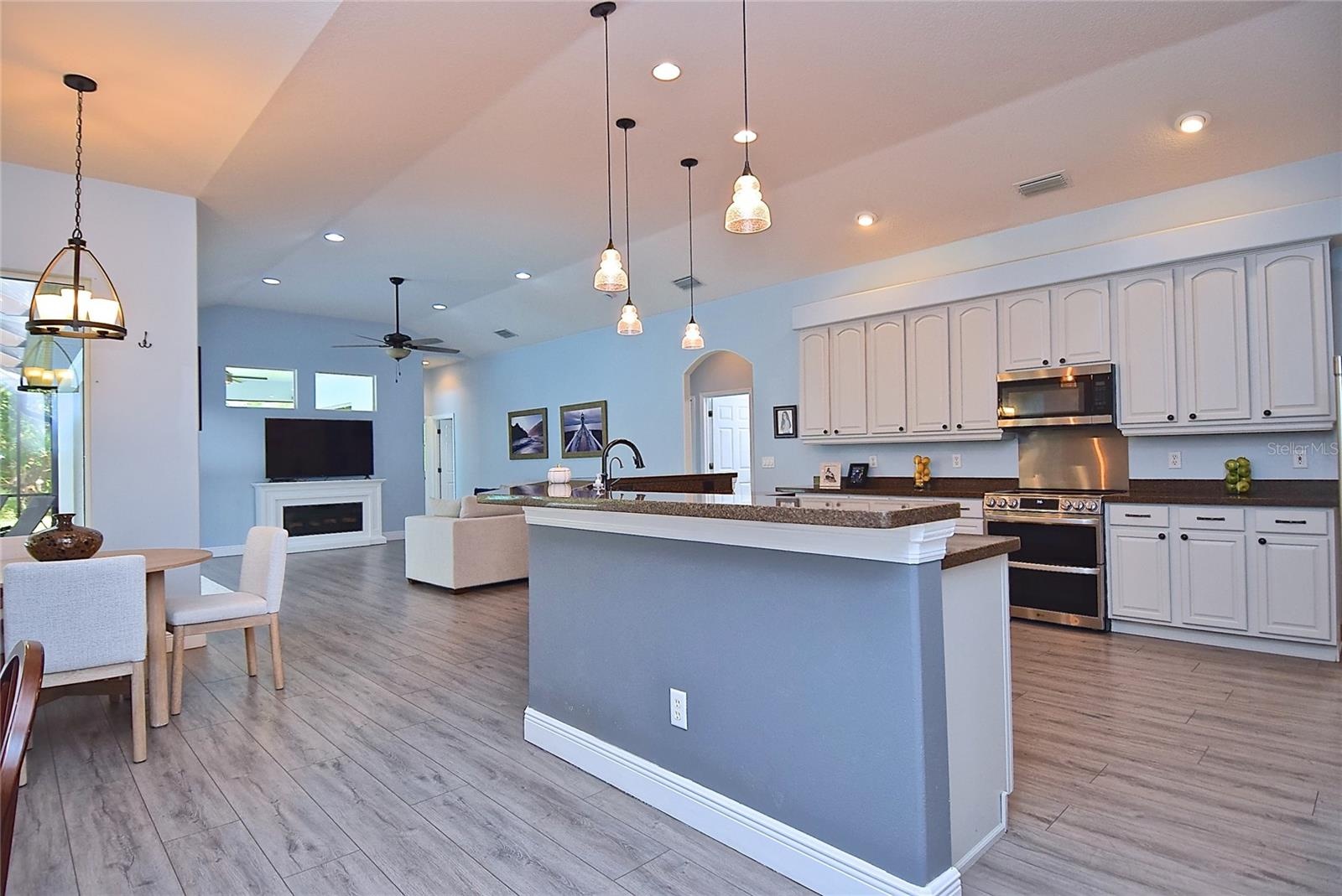Kitchen overview
