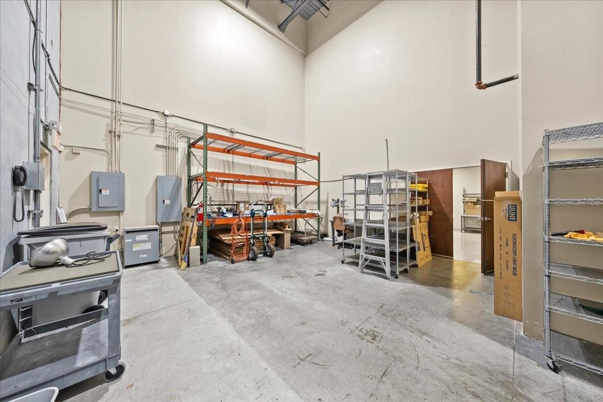 fully air conditioned warehouse
