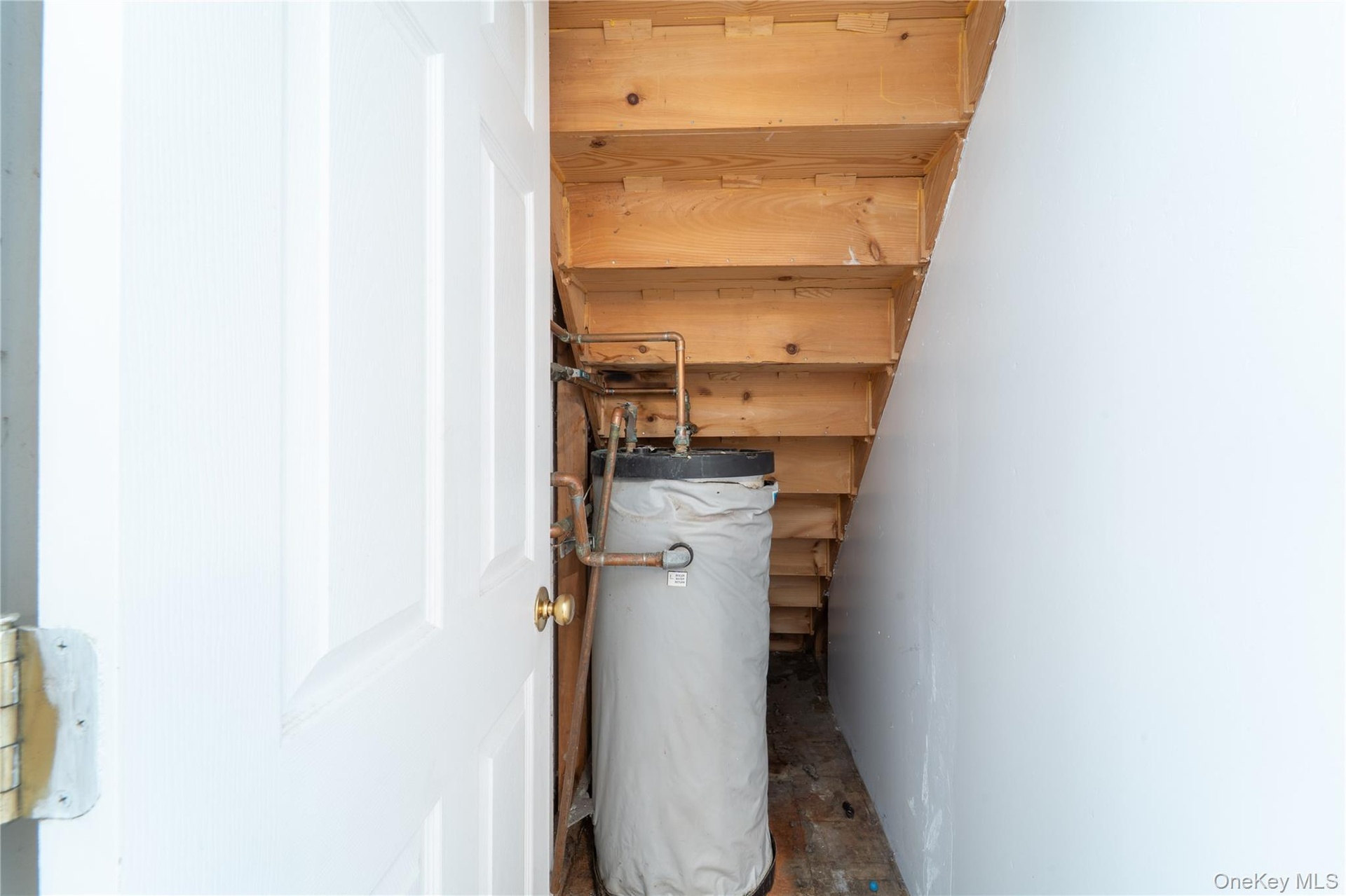 Hot Water Tank