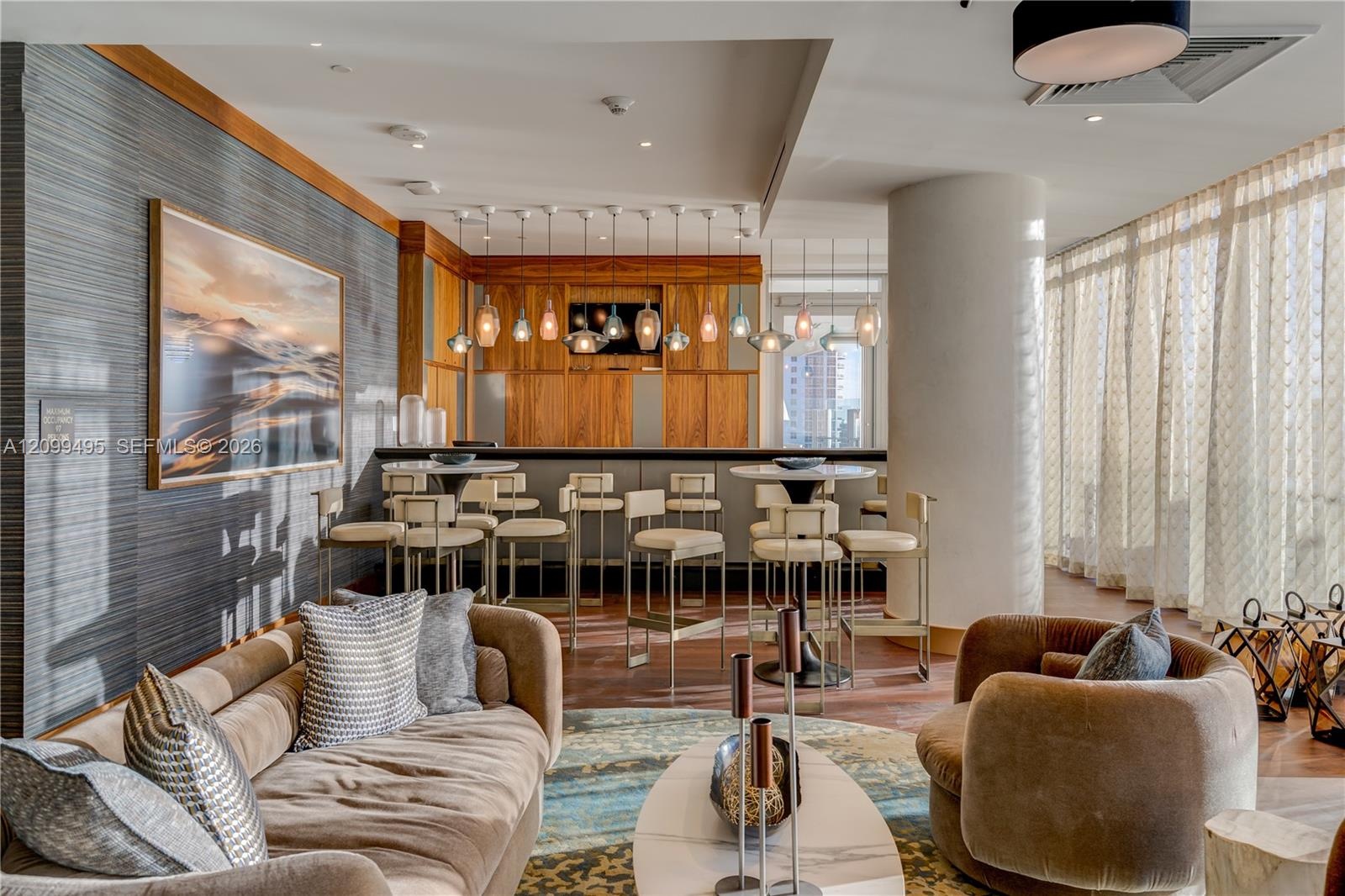 Upscale, elegant and sophisticated common areas. Plenty of areas to entertain.