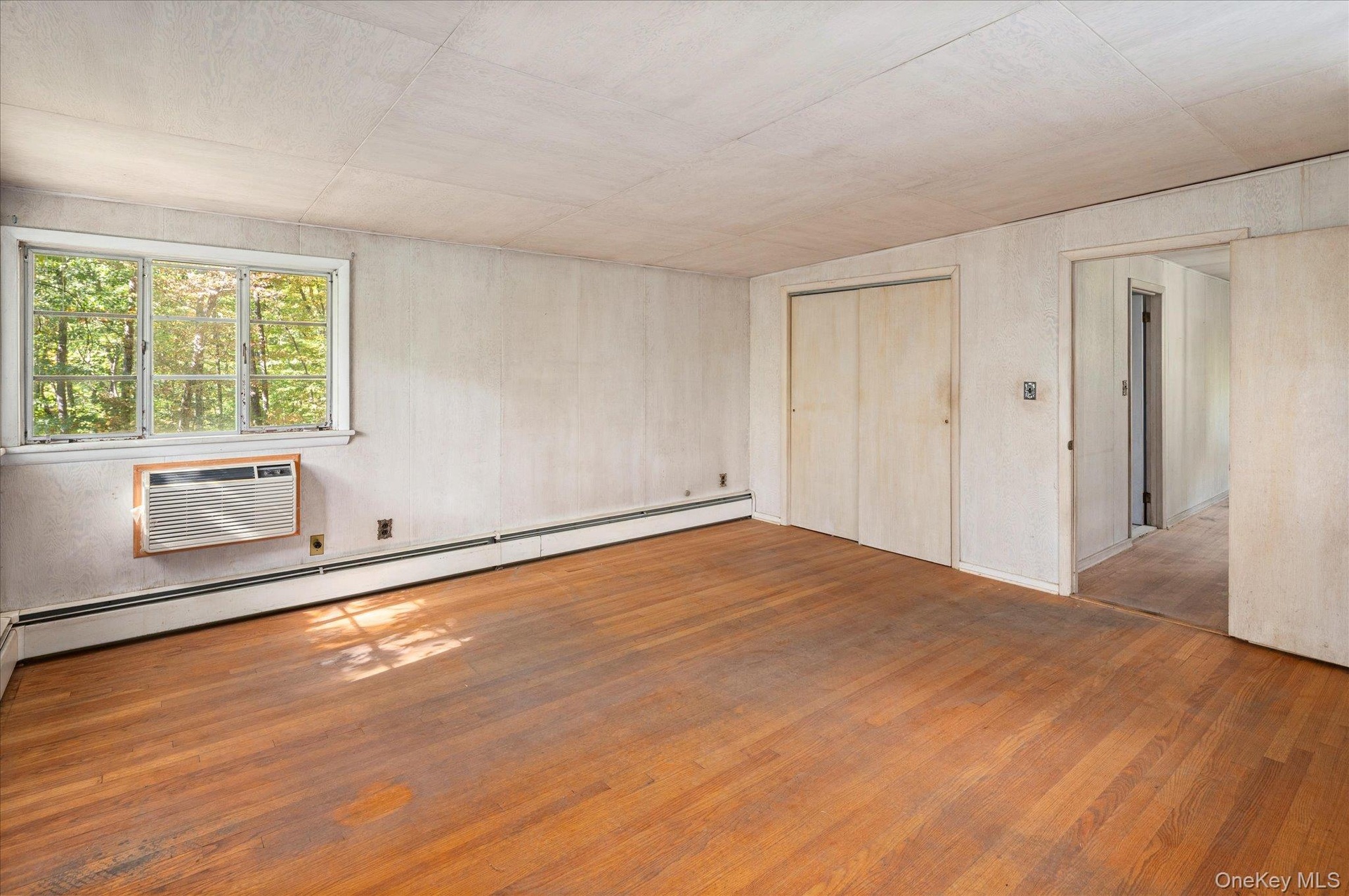 Alternate view of primary bedroom