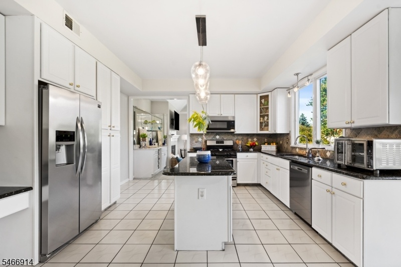 STAINLESS STEEL APPLIANCES