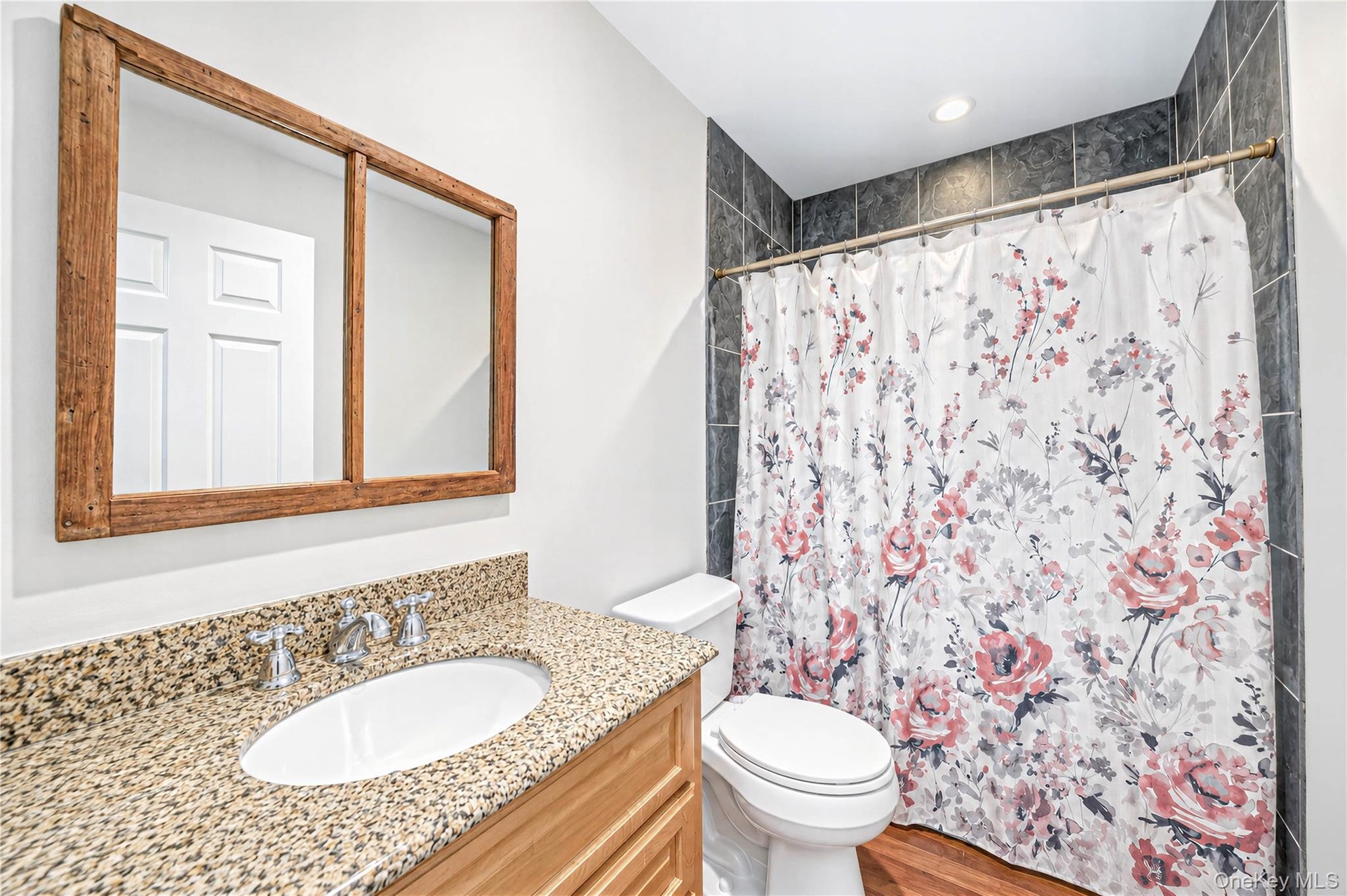Bath off en suite