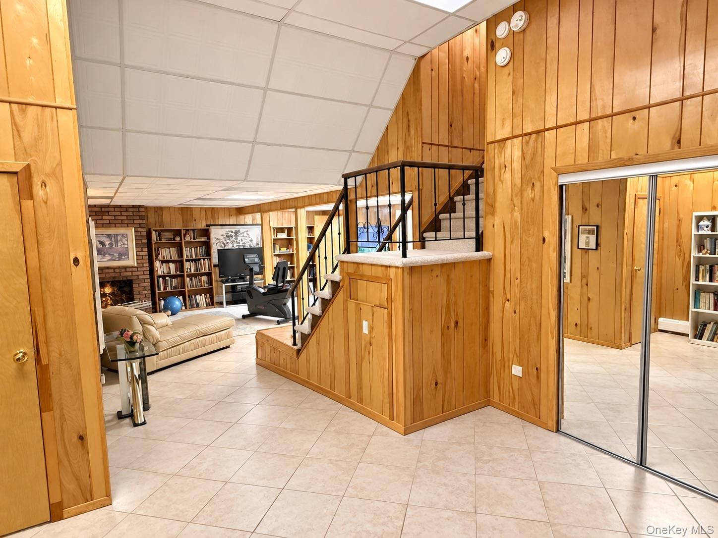 Full basement with cathedral ceilings