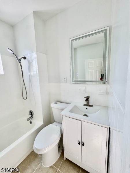 3r F bathroom