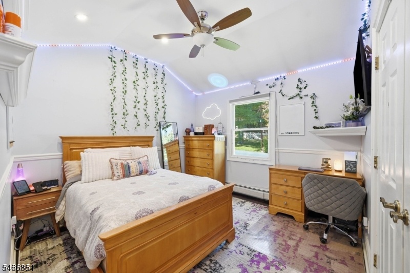Bedroom2