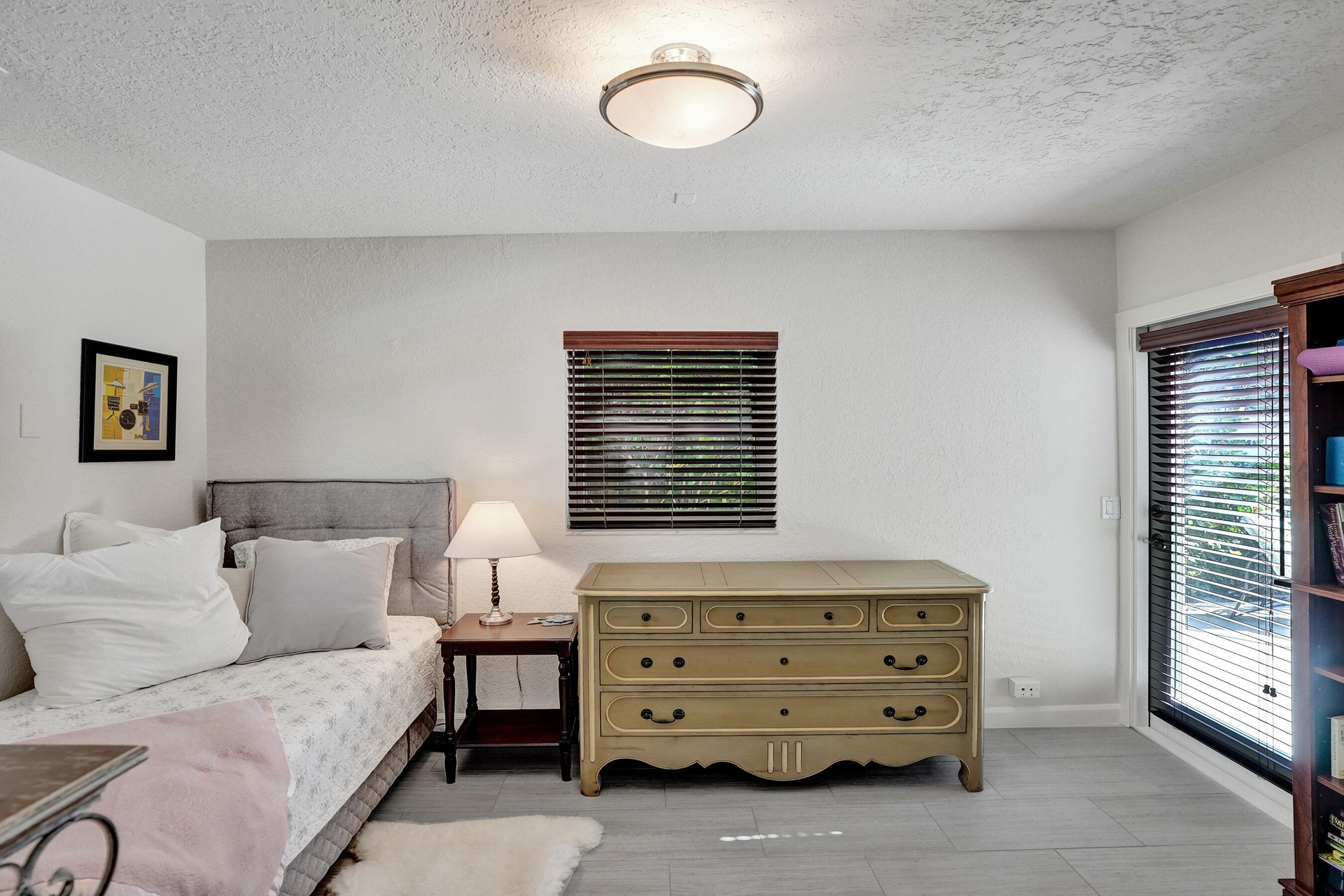 3rd Bedroom with private access to the outdoors.