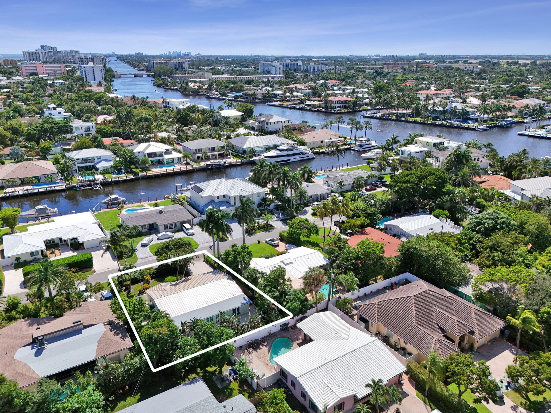 Close proximity to Hillsboro inlet.