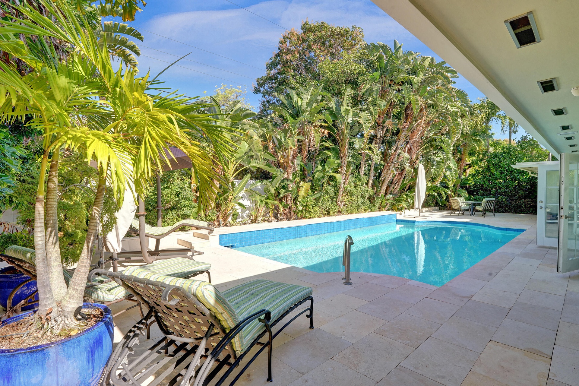 Expanded lounging area, perfect for entertaining.