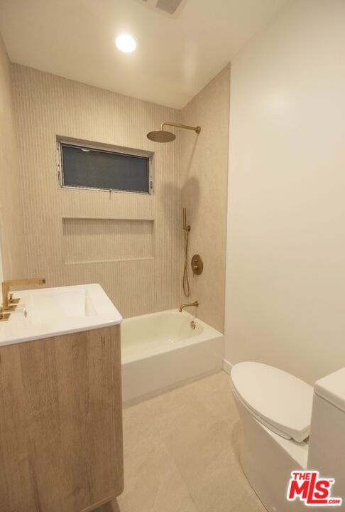 Secondary bathroom