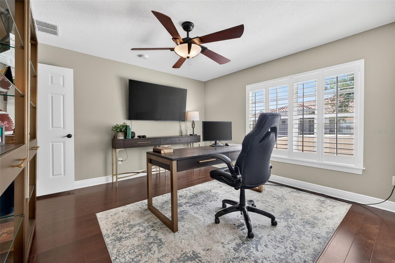 Bedroom 3/home office