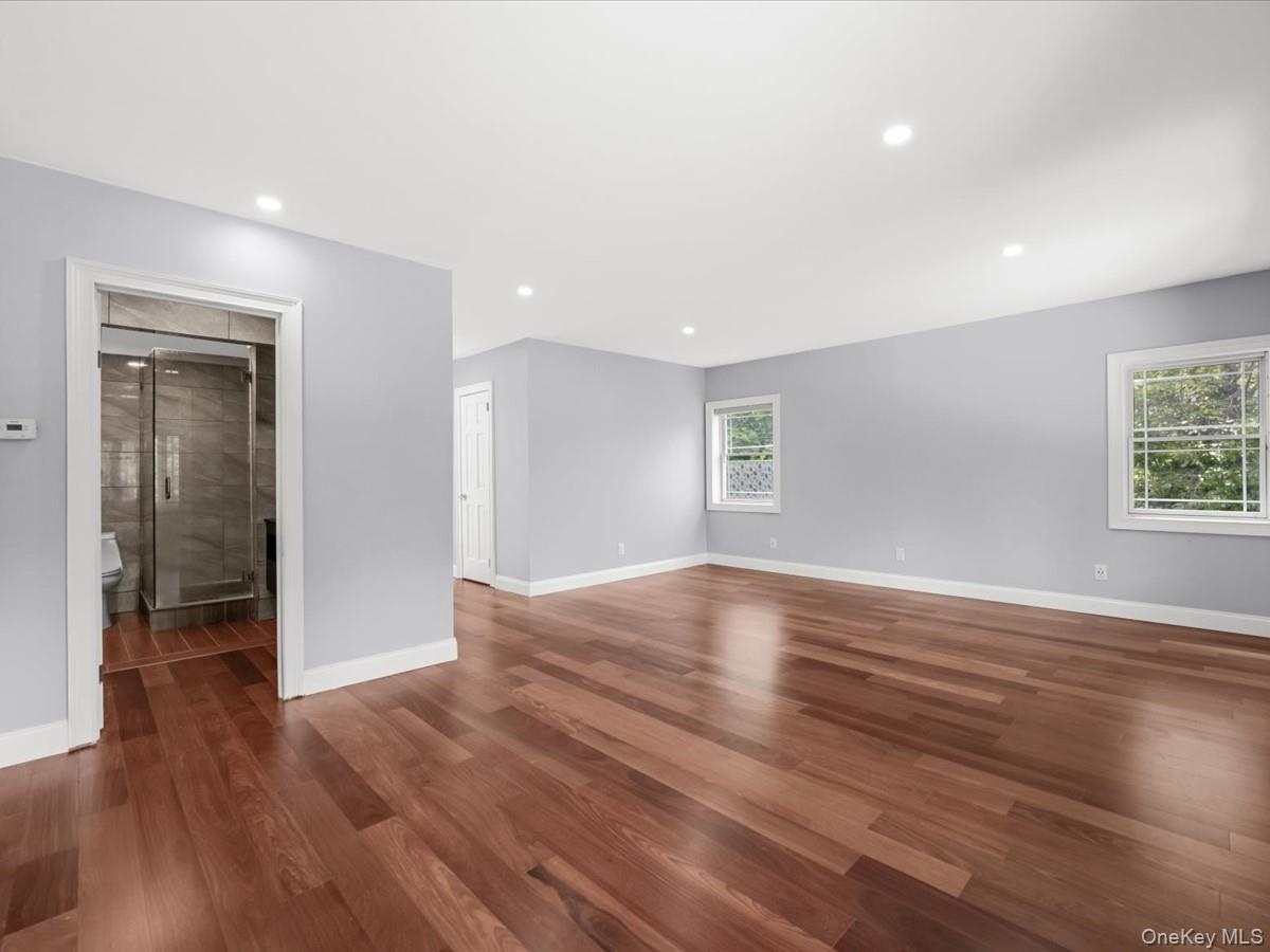 Master BR #2 w/ ensuite