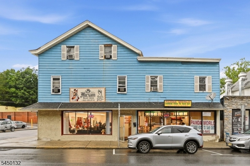 16 Main St