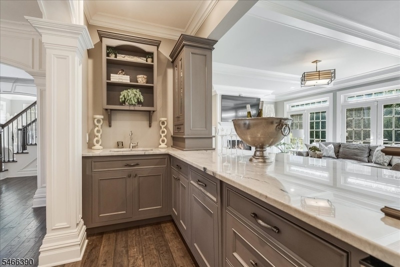 Butler's Pantry