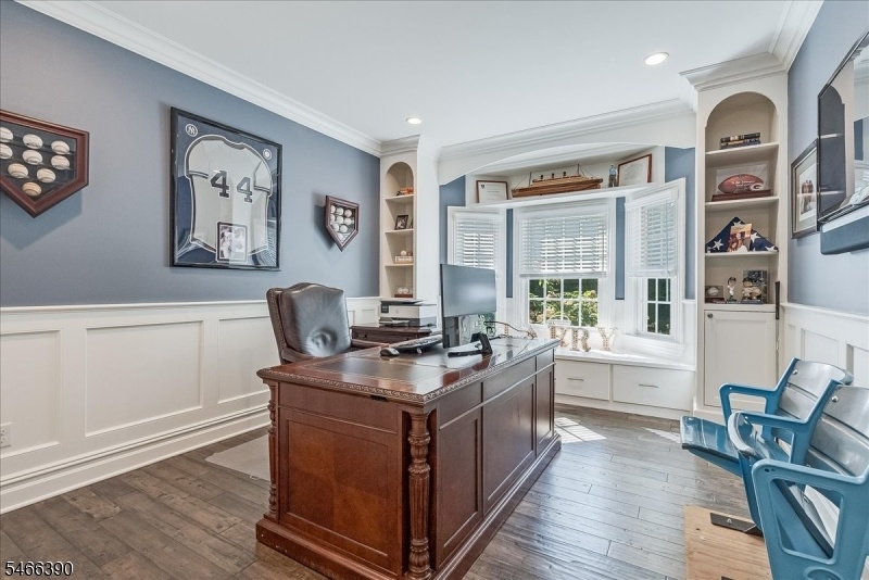 Office/bedroom