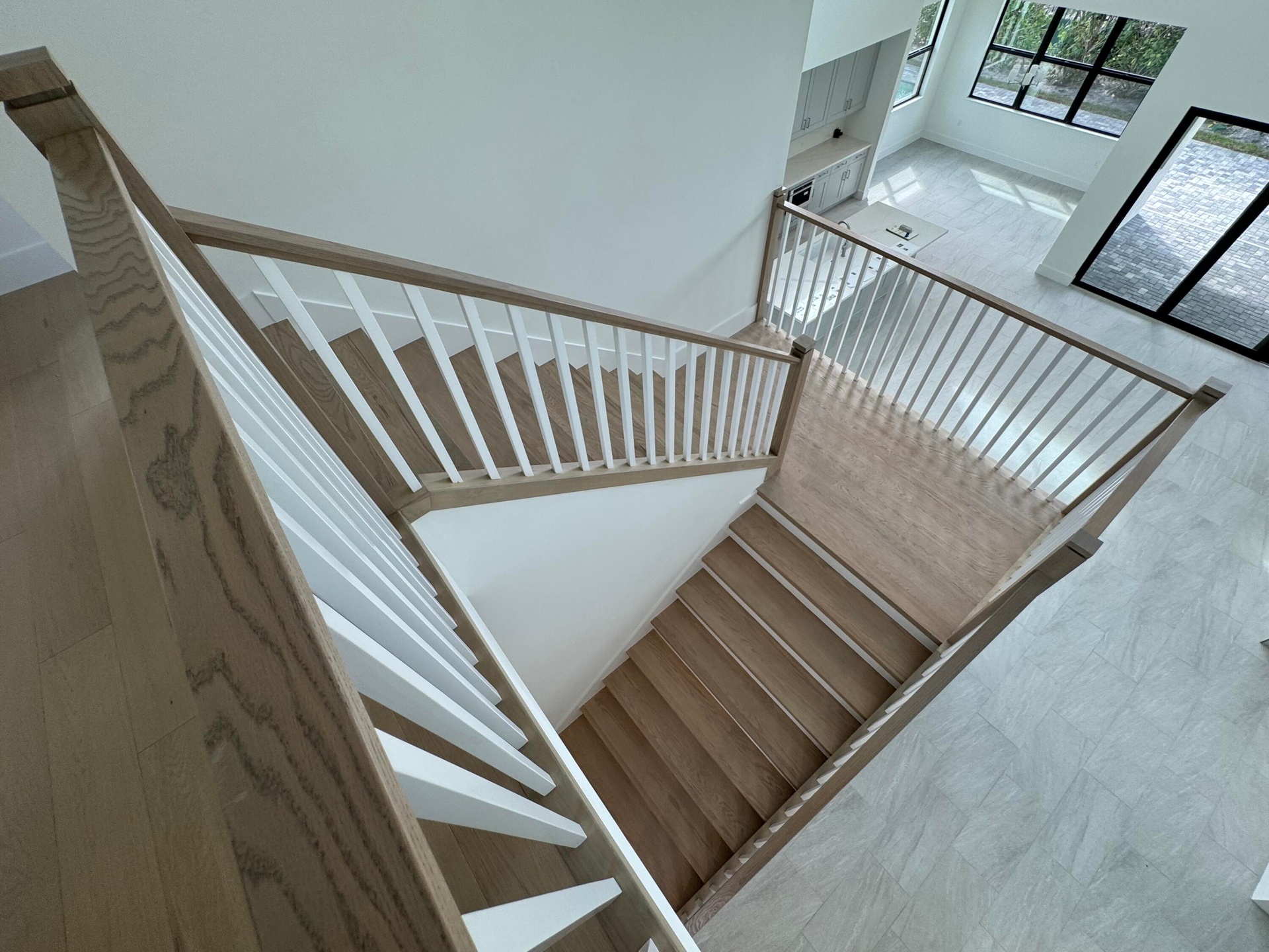 Oak Staircase (Pictures Are Not Of Actual Home)