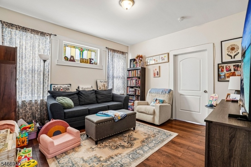 1st Floor Living Room