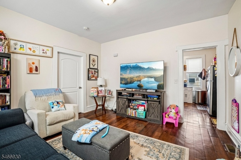 1st Floor Living Room