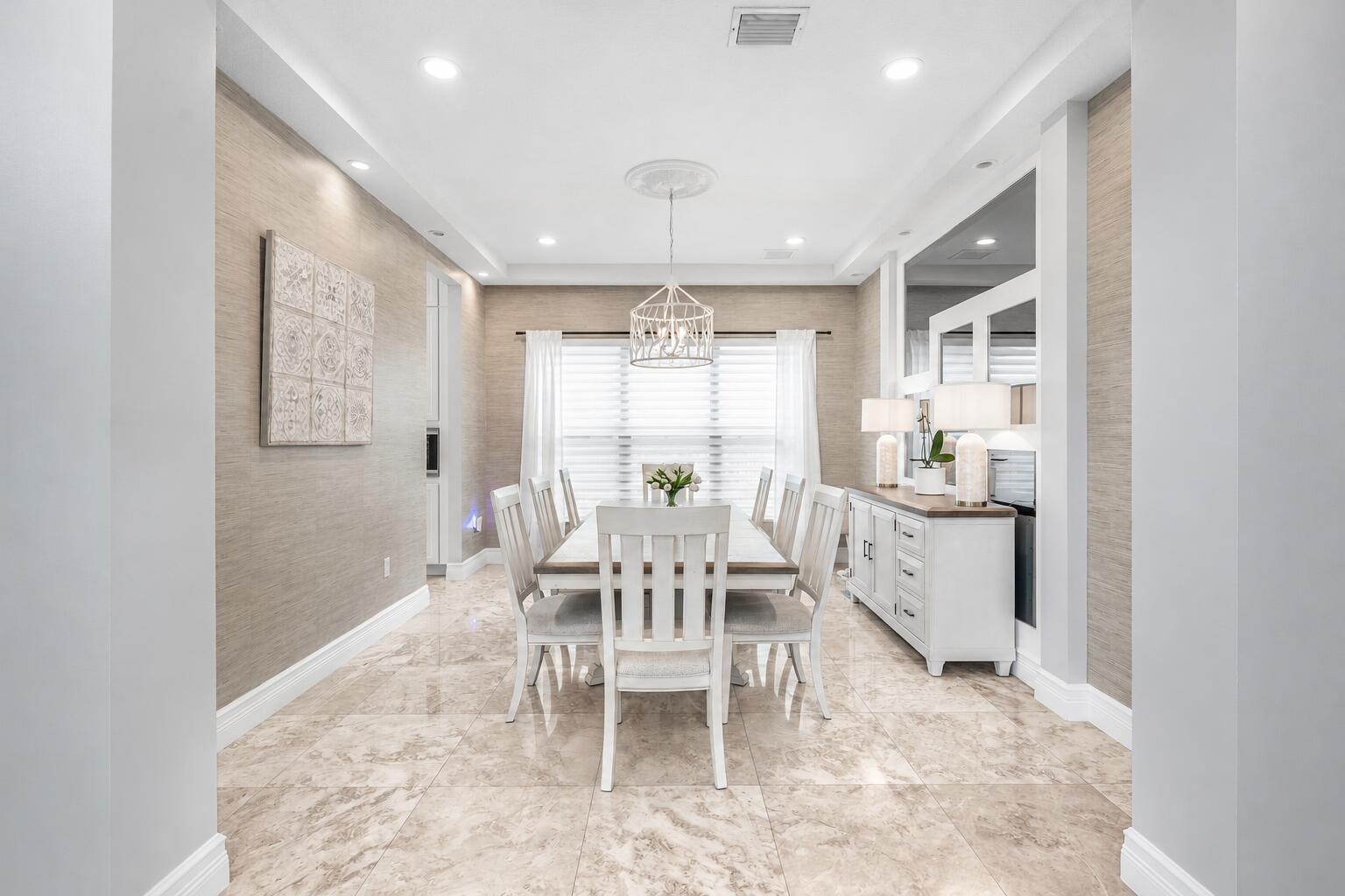 Formal Dining