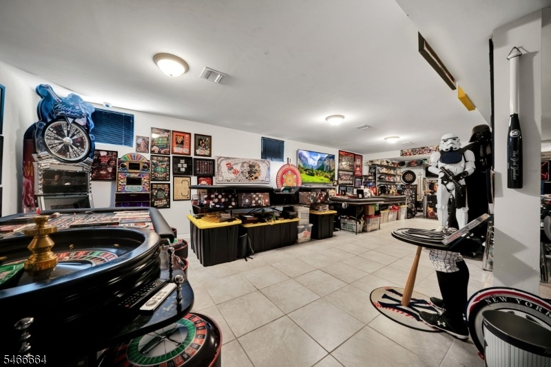 Finished Basement/Rec Rm