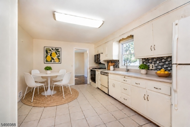 Kitchen - Virtually Staged