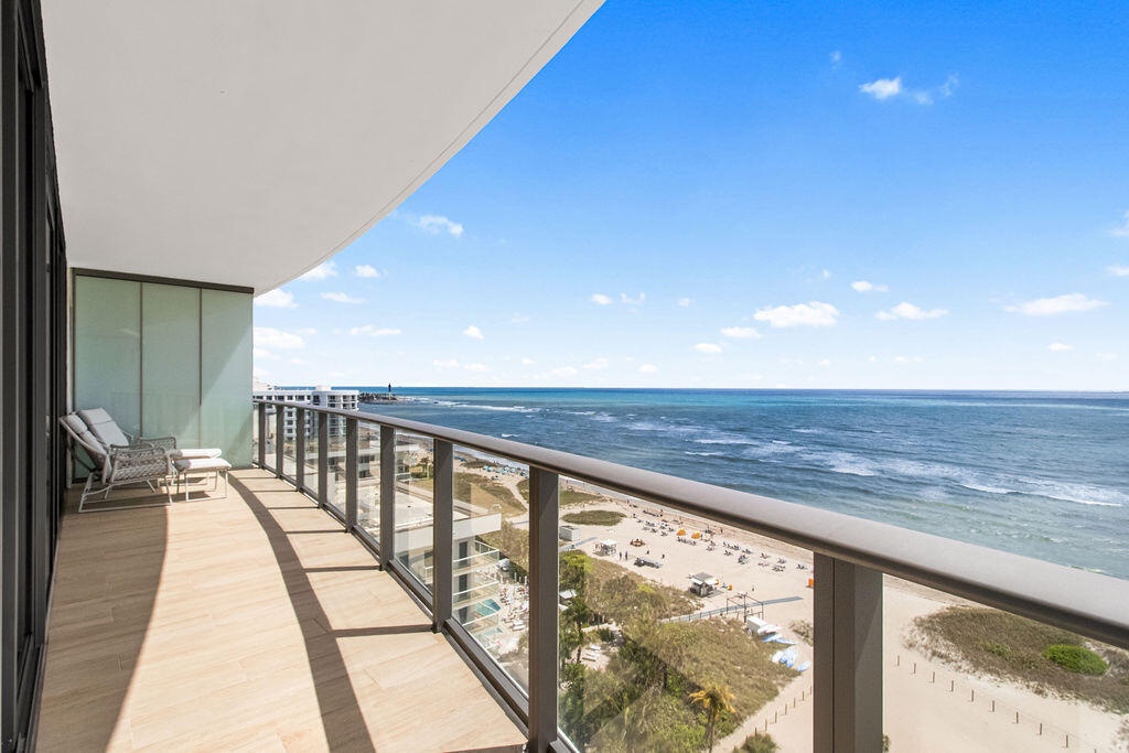Long Balcony Two Bedrooms face The Ocean