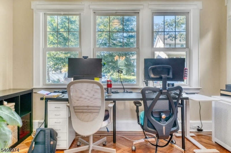 Sunroom/Office