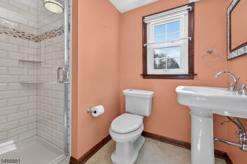 1st Floor Full Bathroom