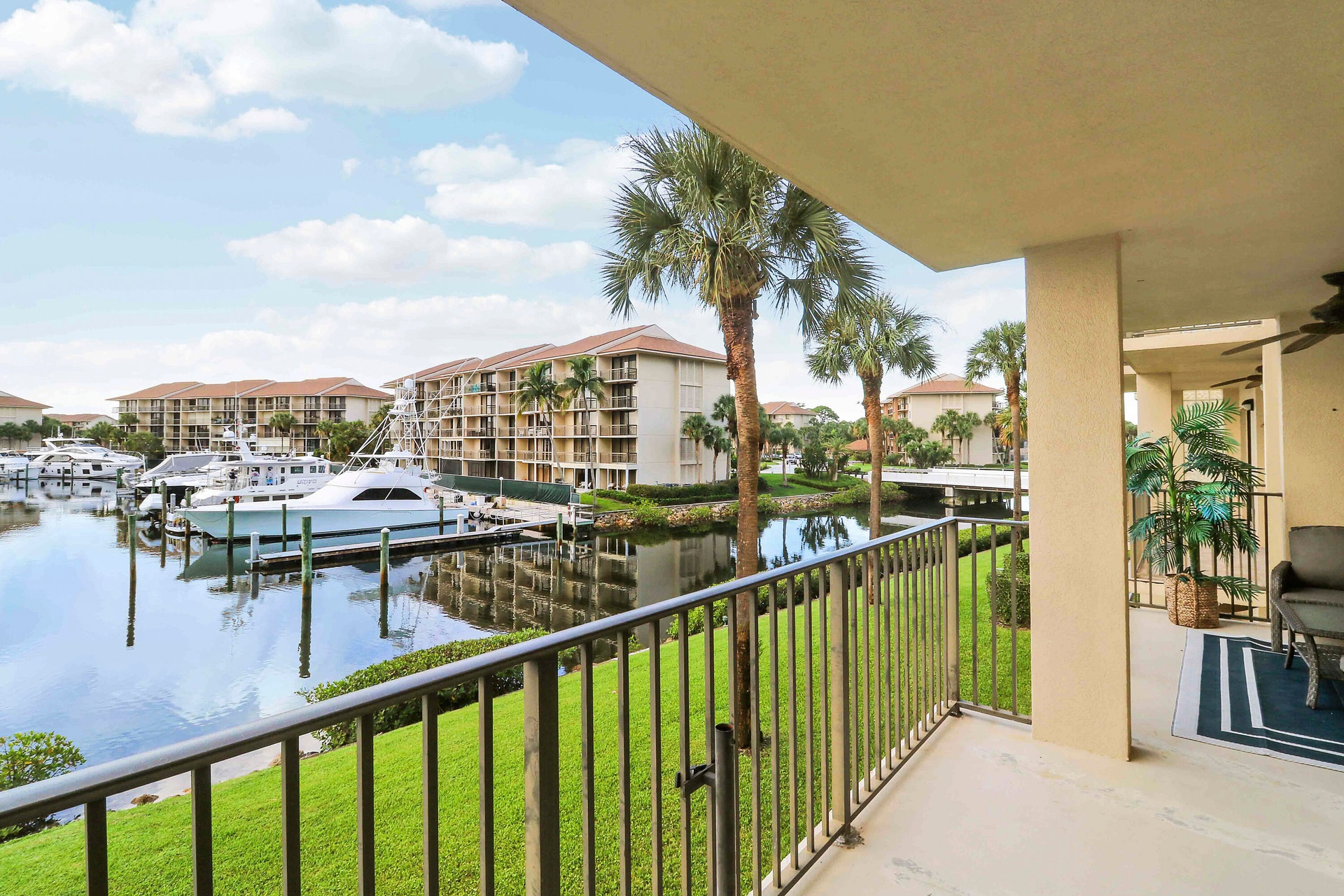 Balcony with views of the marina and Intracoastal