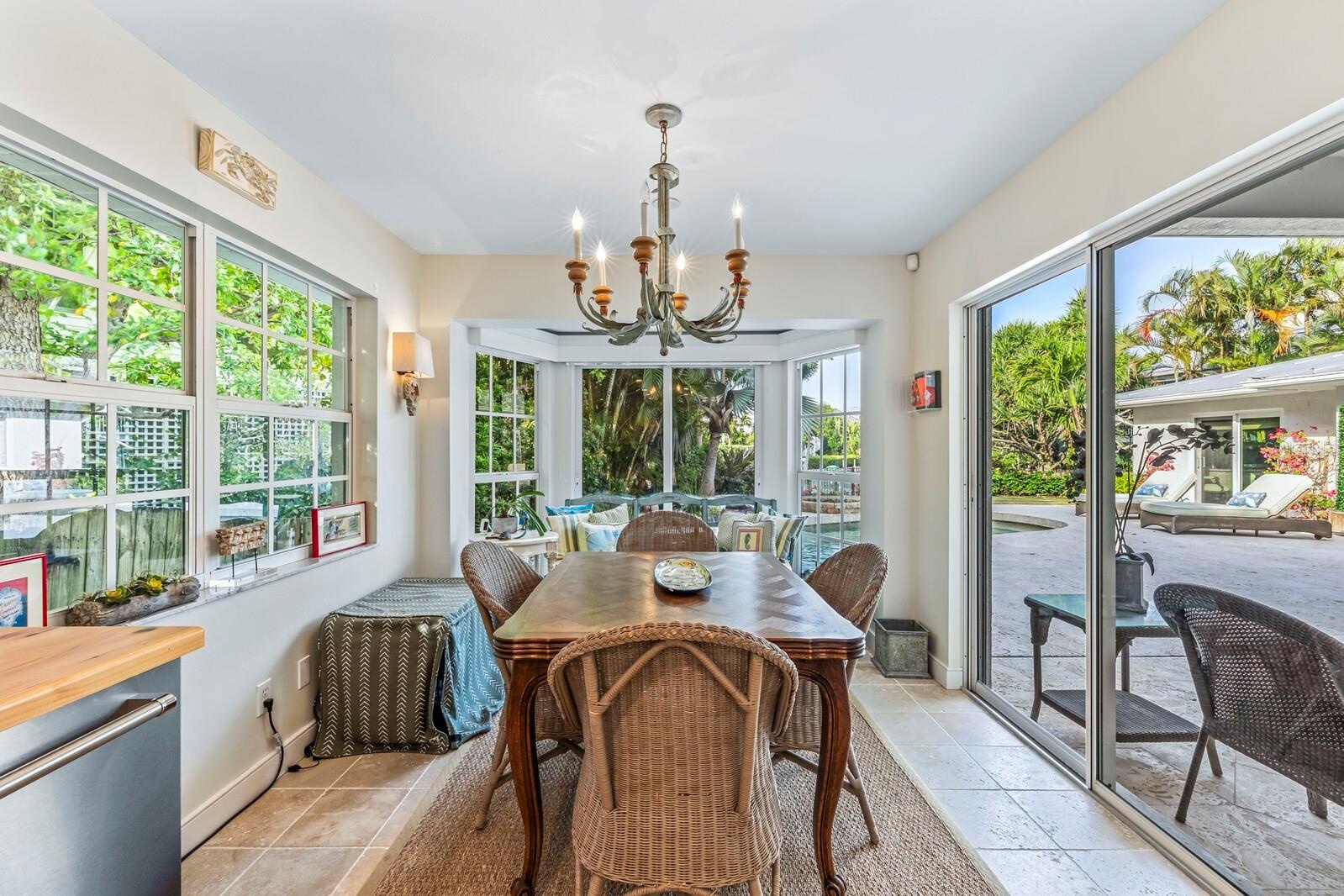 Breakfast area