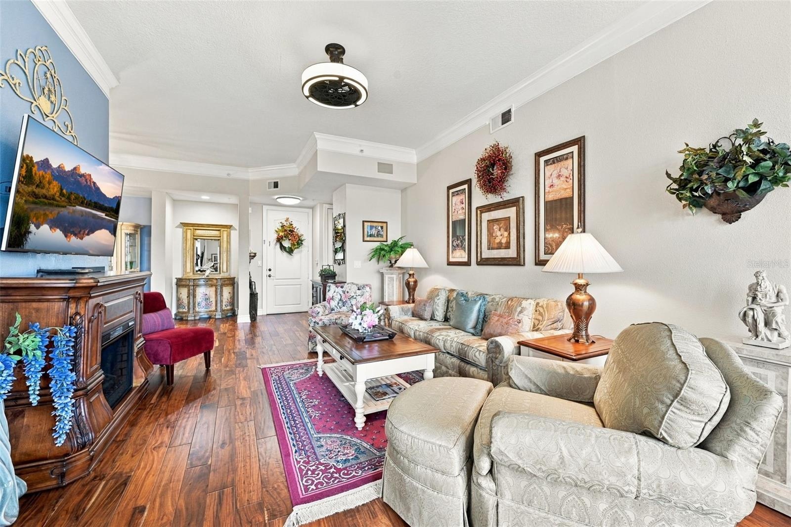 Spacious Living Room