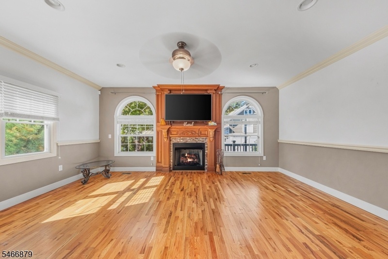 Unit 3 Living Rm w/ Fireplace