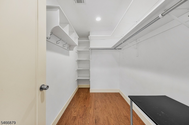 Walk in Closet Unit 3 Level 3