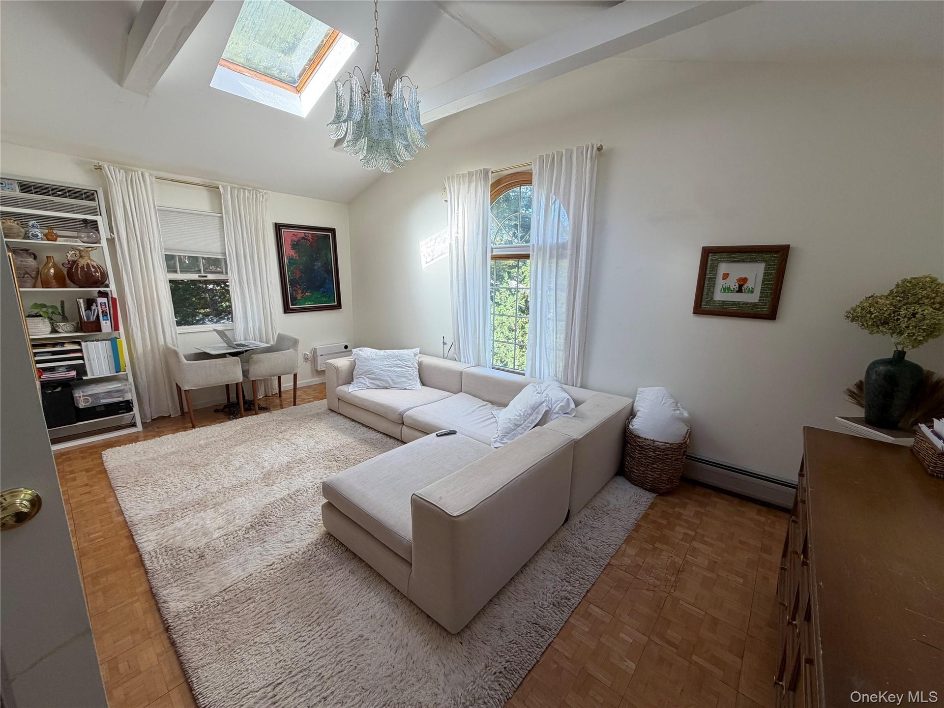 Bonus room off the primary bedroom. Can be an office, Gym or lounge area