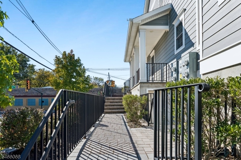 Side porch