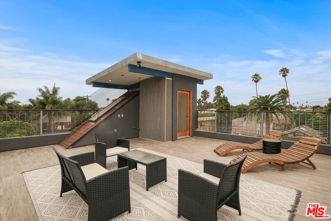 Private Rooftop