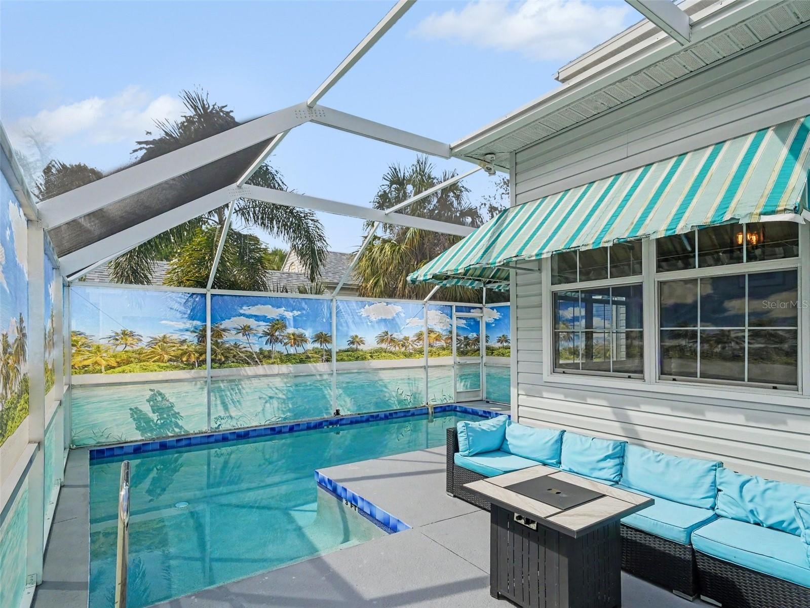 Pool area with privacy screen