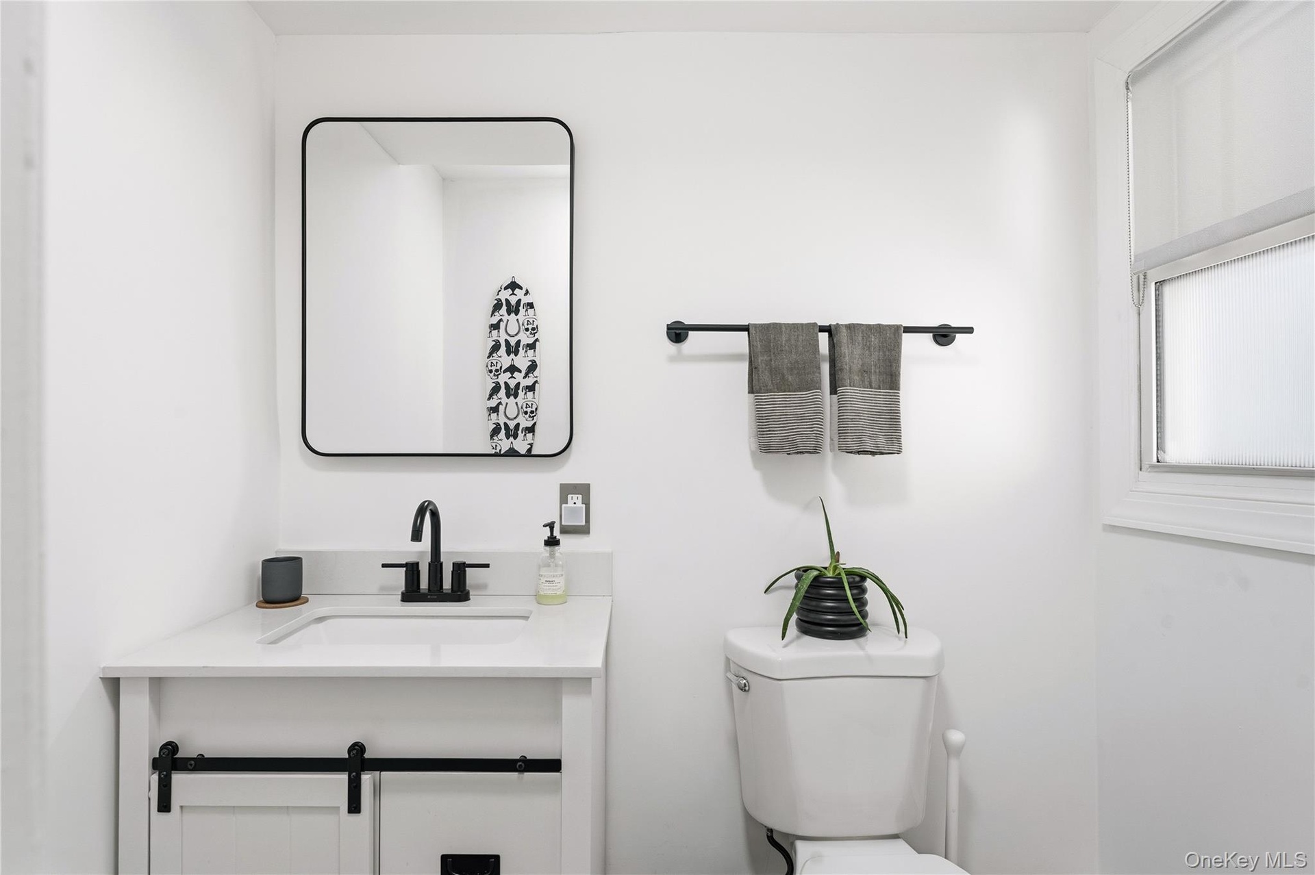 1st Floor 1/2 Bath