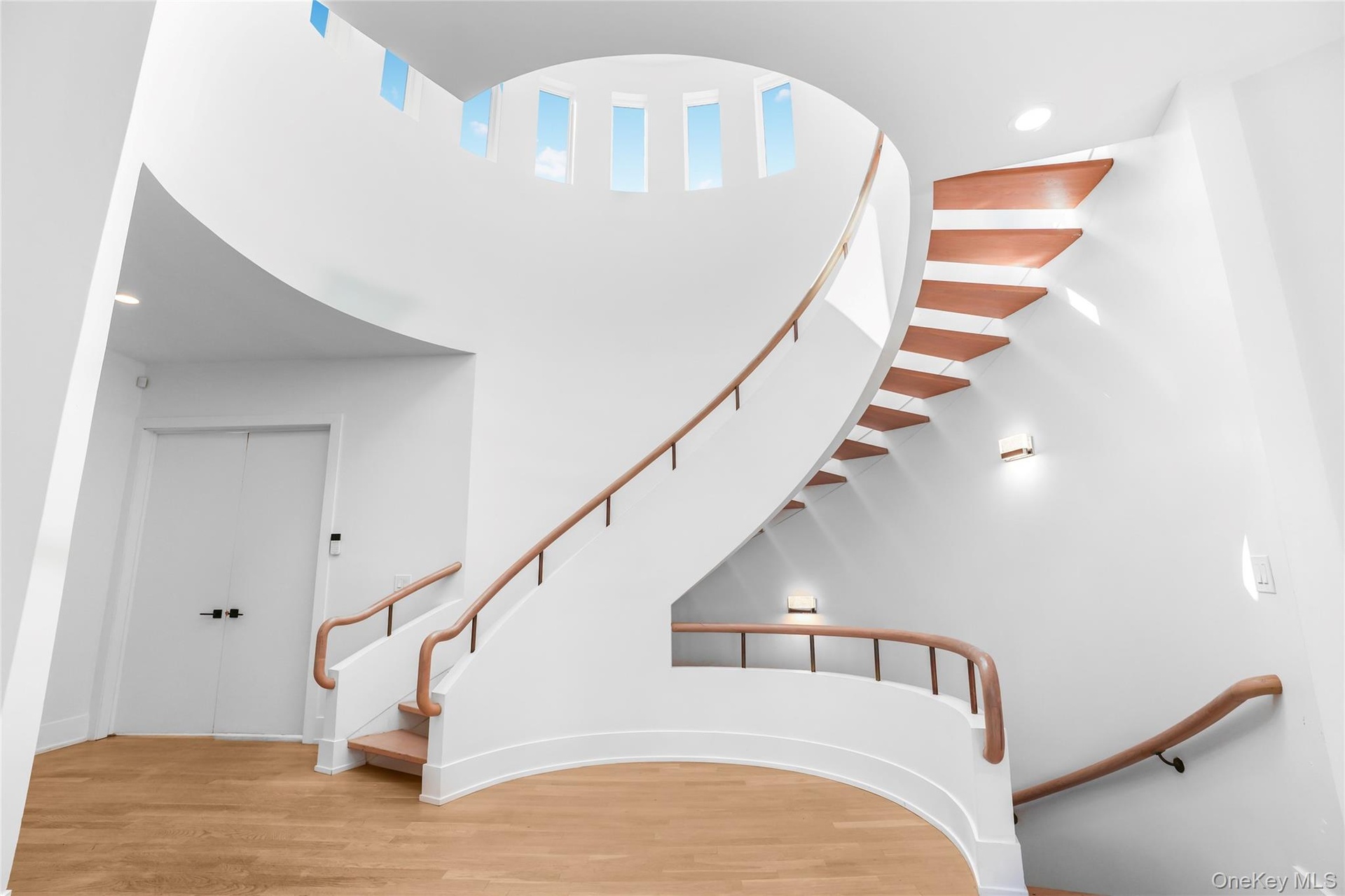 Spiral stair