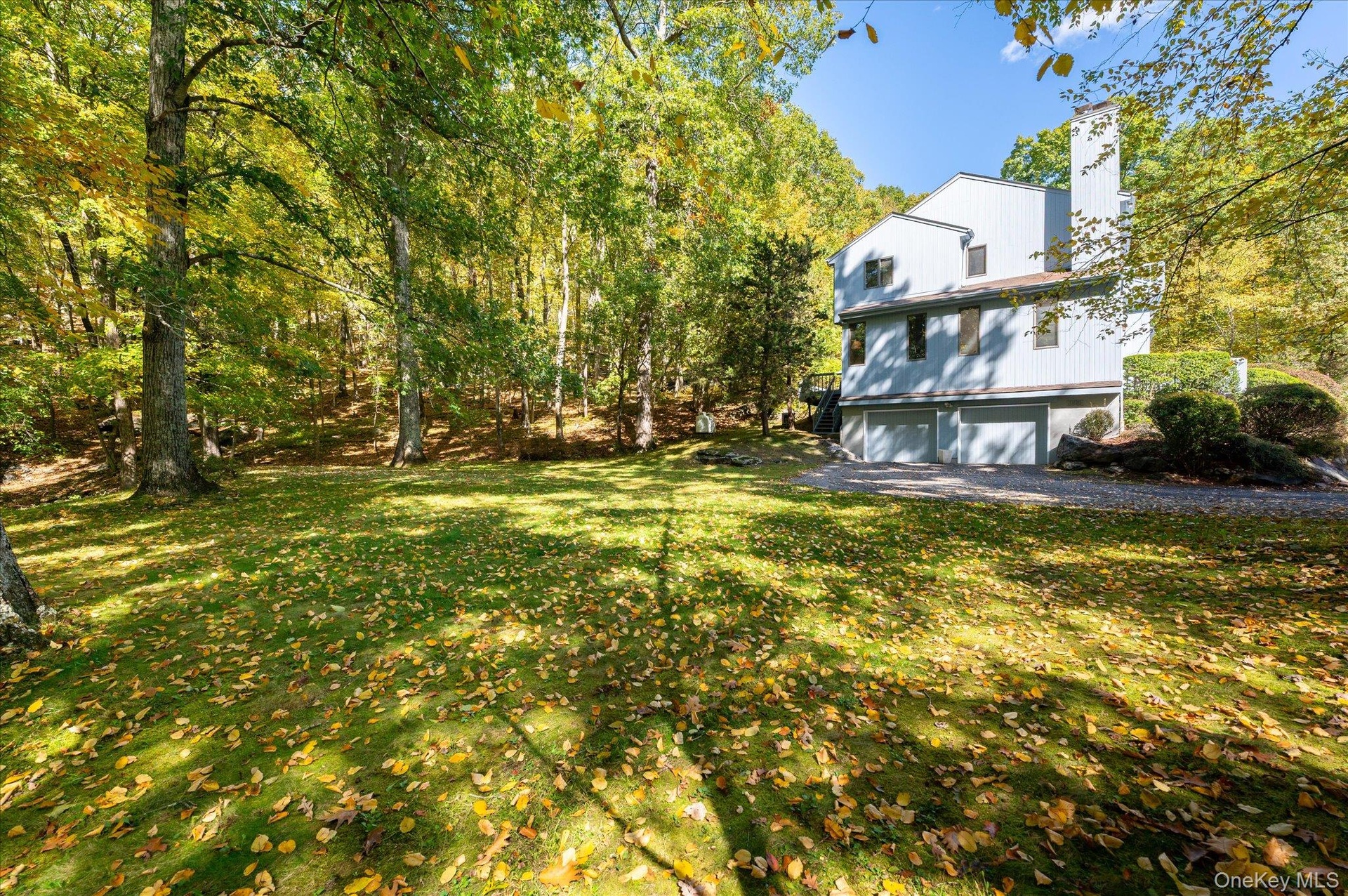 Large side yard