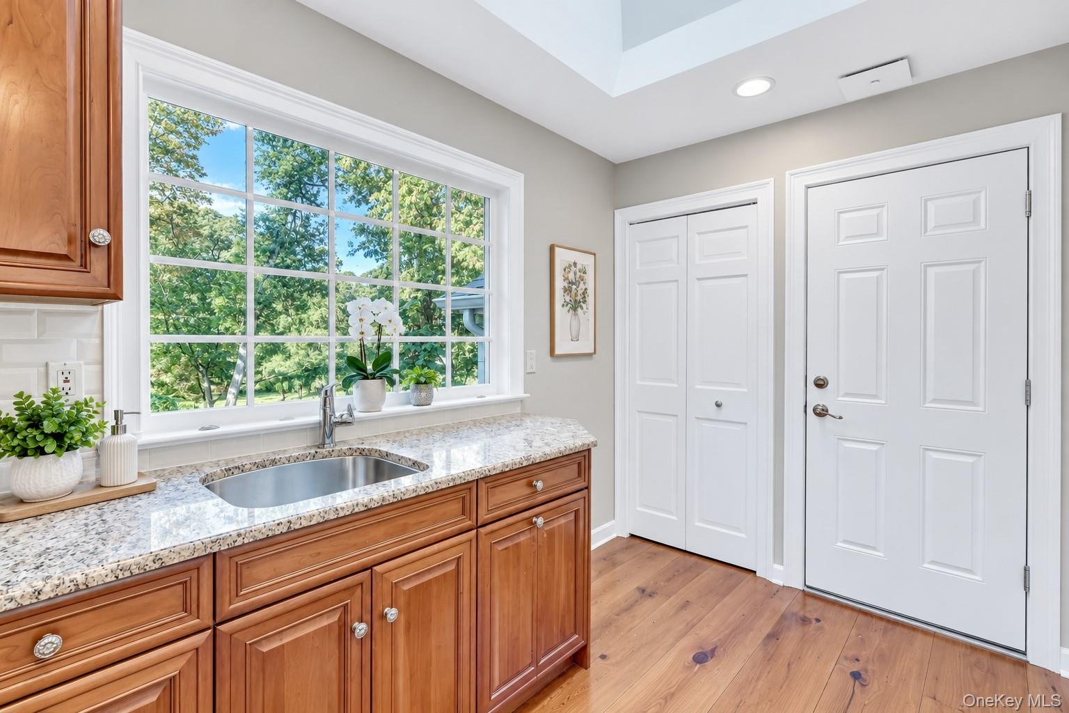 Wet Bar In Kitchen