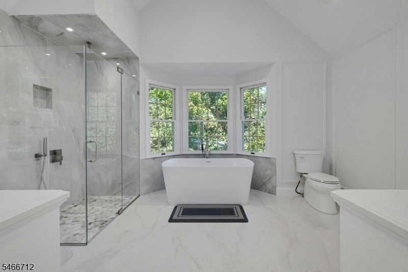 Modern Primary Bath